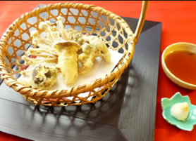 季節の野菜、きのこ天ぷら