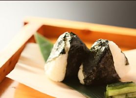 お夜食おにぎり(1個/梅干し)